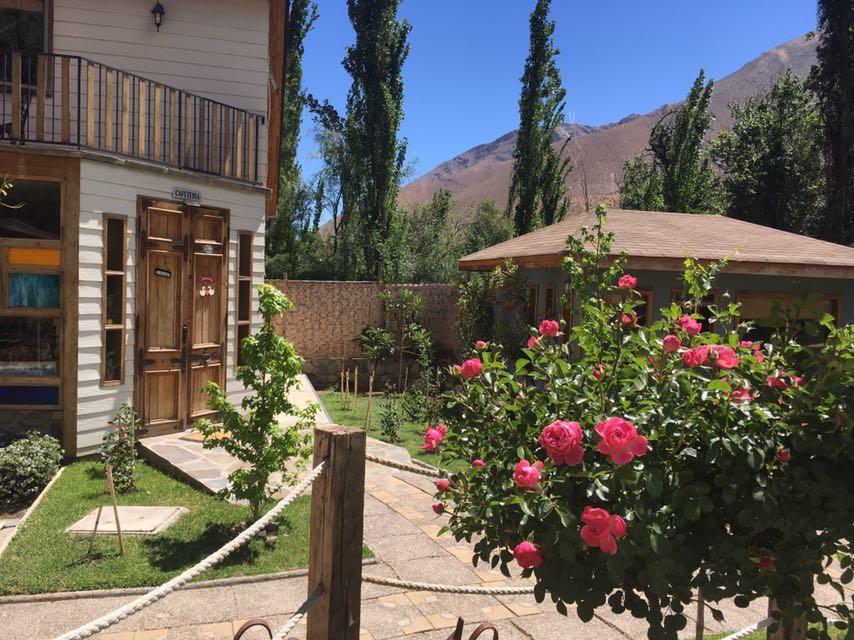 Hotel Faro Del Valle Pisco Elqui Bagian luar foto